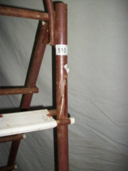 3 metal step ladders, 2 x 3 step and 1 x 2 step. - Image 5 of 5