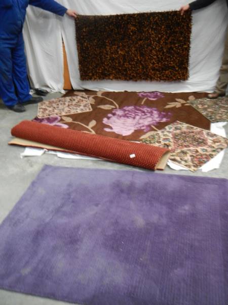 7 rugs in good condition, Brown, purple flowers 205 x 145 cm, Red dot 130 x 170 cm, - Image 3 of 11