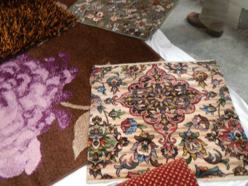 7 rugs in good condition, Brown, purple flowers 205 x 145 cm, Red dot 130 x 170 cm, - Image 5 of 11