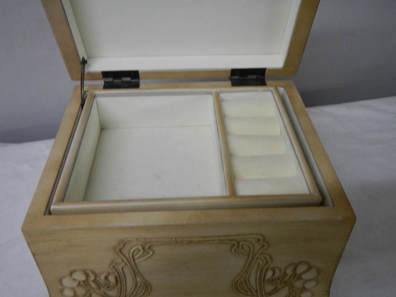 A good quality Macintosh style jewellery box, 24 cm 2ide, 20 cm deep, 20 cm high. - Image 5 of 8