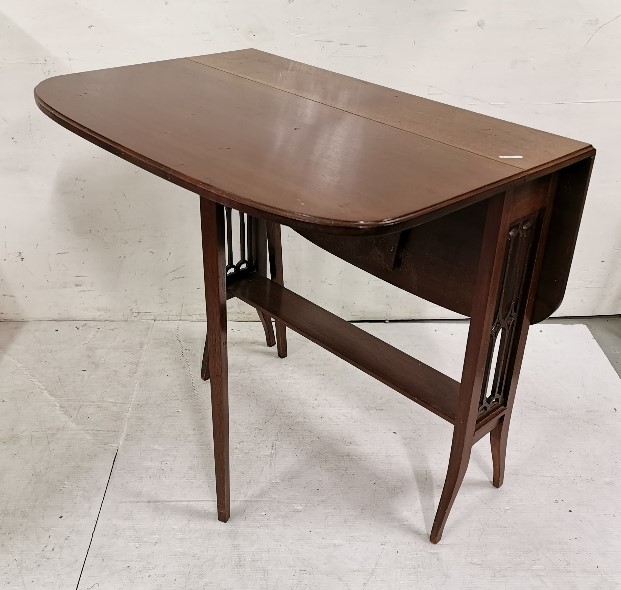 Mahogany Sutherland Table, on tapered legs, 76cmW