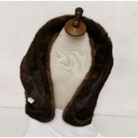 Fine Mink Fur Shoulder Stole, nicely shaped, with pockets, very good condition