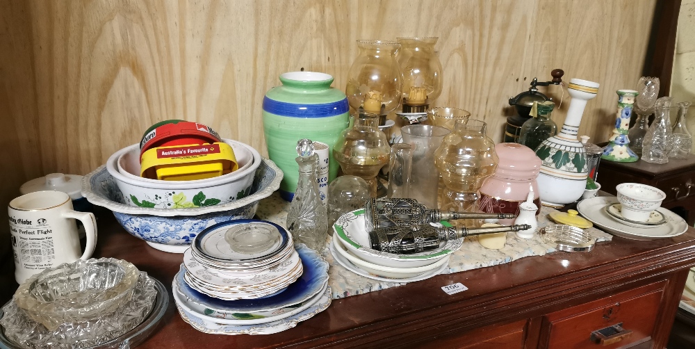 Large collection of ornaments, lamps, bowls etc (many damaged)