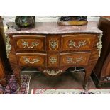 Kingwood Inlaid Commode/Chest of Drawers, with a serpentine shaped red marble top, over 4 similar