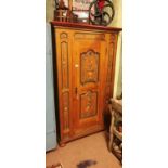 Good quality 19th. C. pine hand painted cupboard.