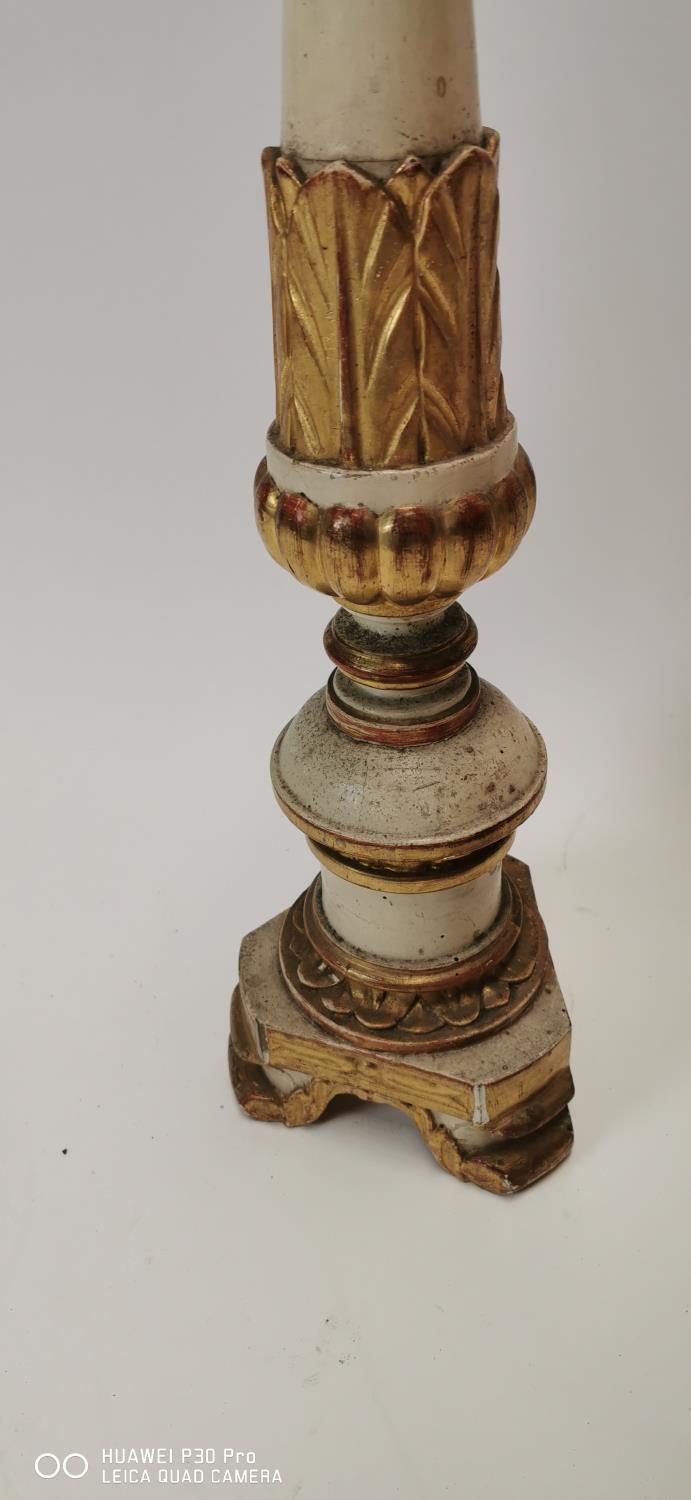 Pair of decorative gilt wood and gesso lamp bases. - Bild 2 aus 3