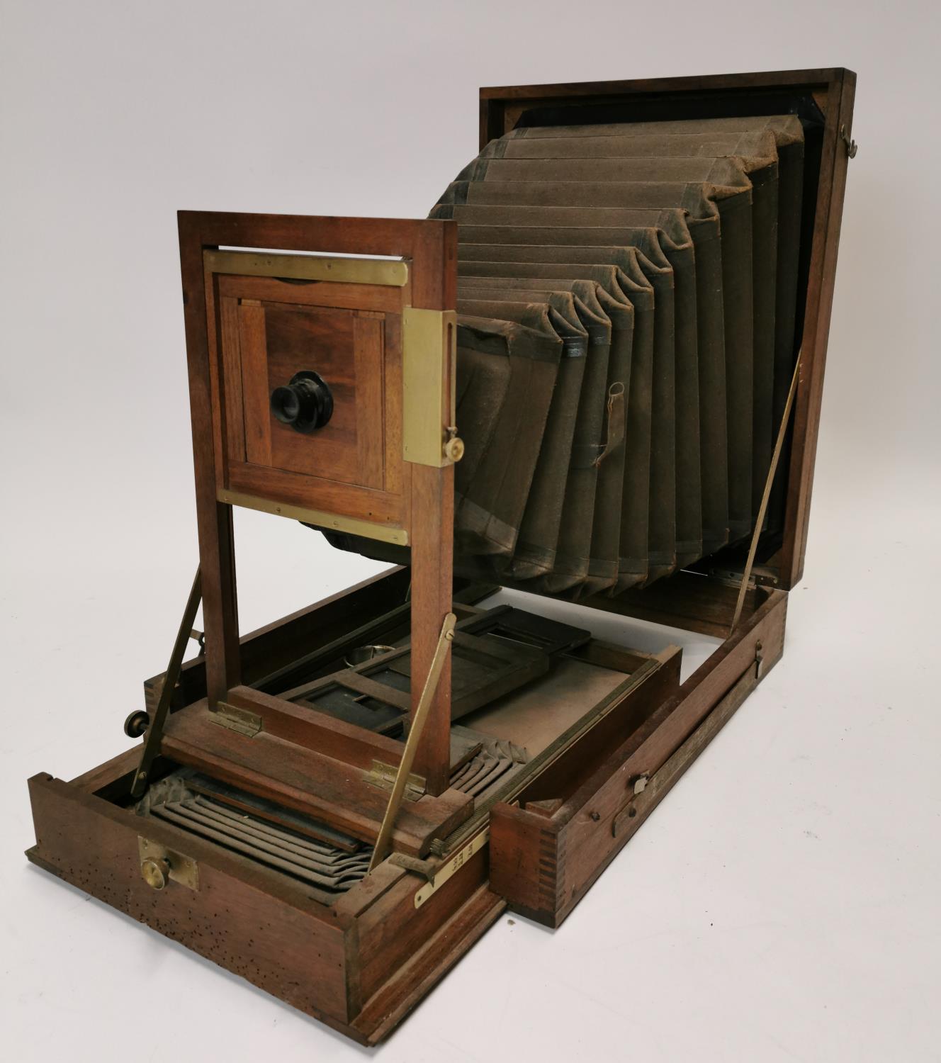 Early 20th C. mahogany and brass camera.