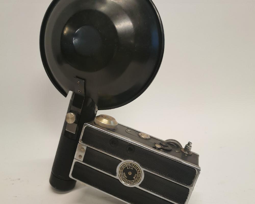 1950's Argus Camera. (27 cm X 22 cm L). - Bild 4 aus 4