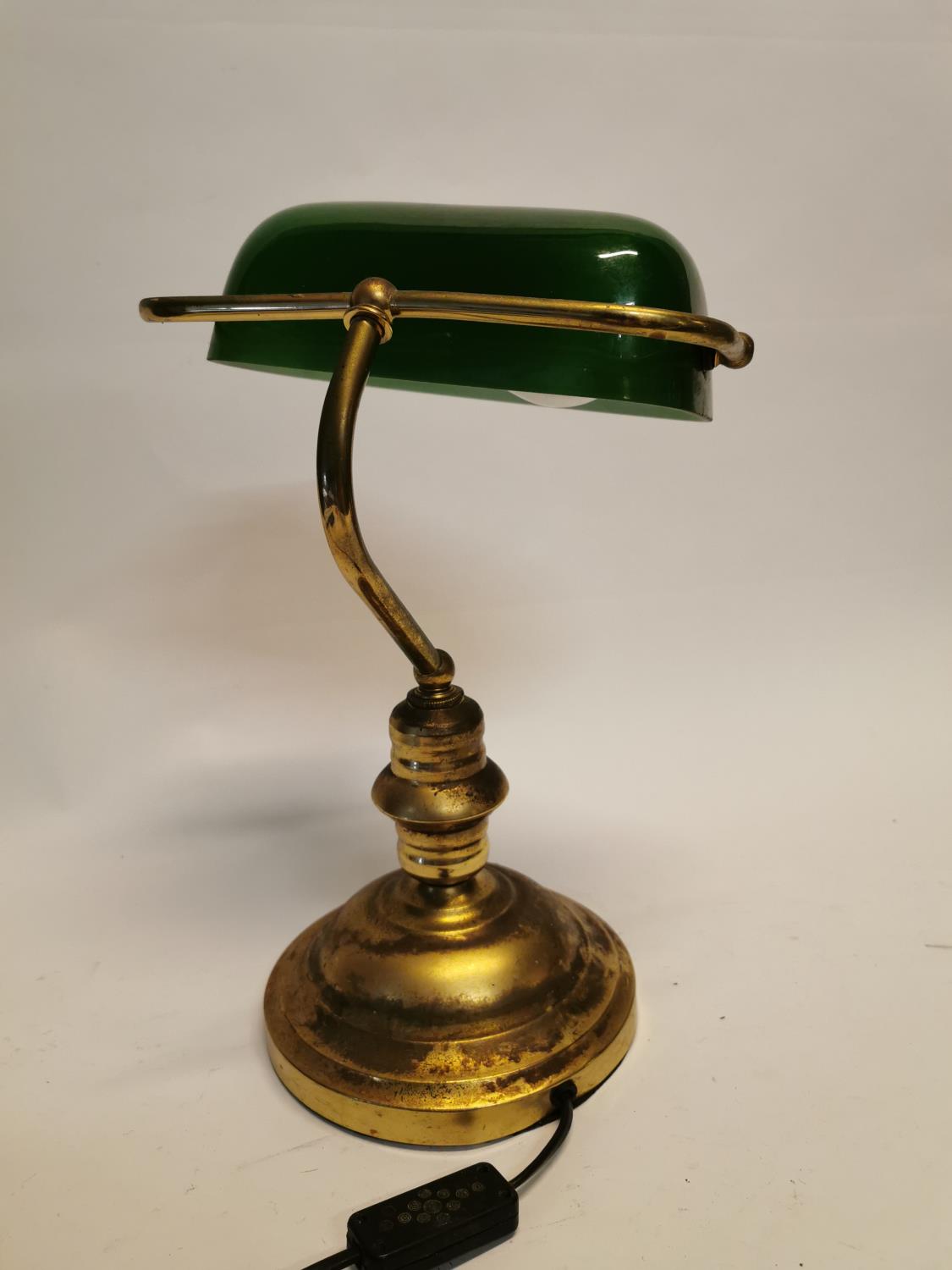 Brass desk lamp with green glass shade {37 cm H x 26 cm W x 22 cm D}. - Image 2 of 2
