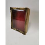 Early 20th C. decorative giltwood glazed wall cabinet with single door {58 cm H x 47 cm W x 14 cm D}