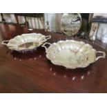 Two Enlgish silver dishes 1054 grams.