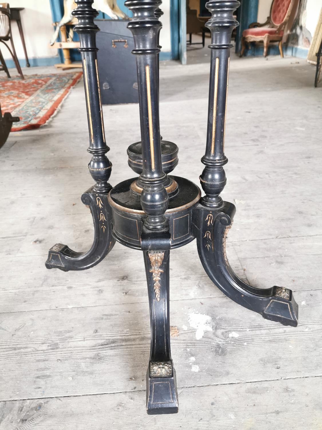 Inlaid mahogany occasional table - Image 3 of 3