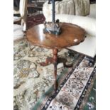 Good quality 19th. C. mahogany pie crust wine table.