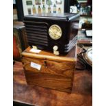 1930's unusual bakelite radio.