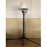 Carved wood torchere style standard lamp with brass sconces H 170cm
