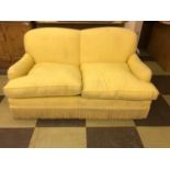 Fine quality 2-seater settee with loose feather cushions W 180cm H 85cm D 100cm
