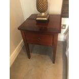 4 mahogany bedside tables W 50cm H 53cm D 63cm