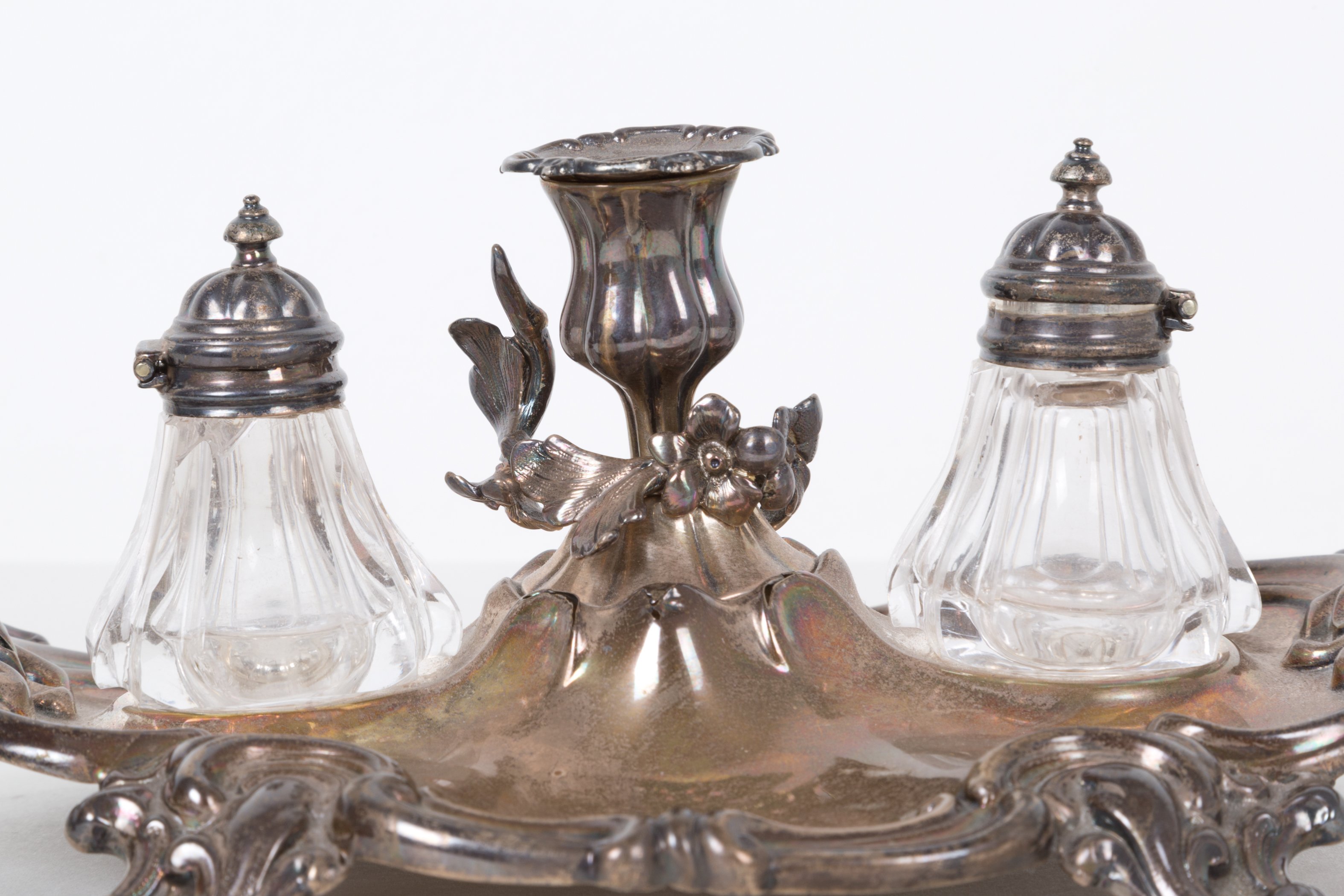 Silver inkwell with glasses flasks. Dated 1845 - Image 3 of 3