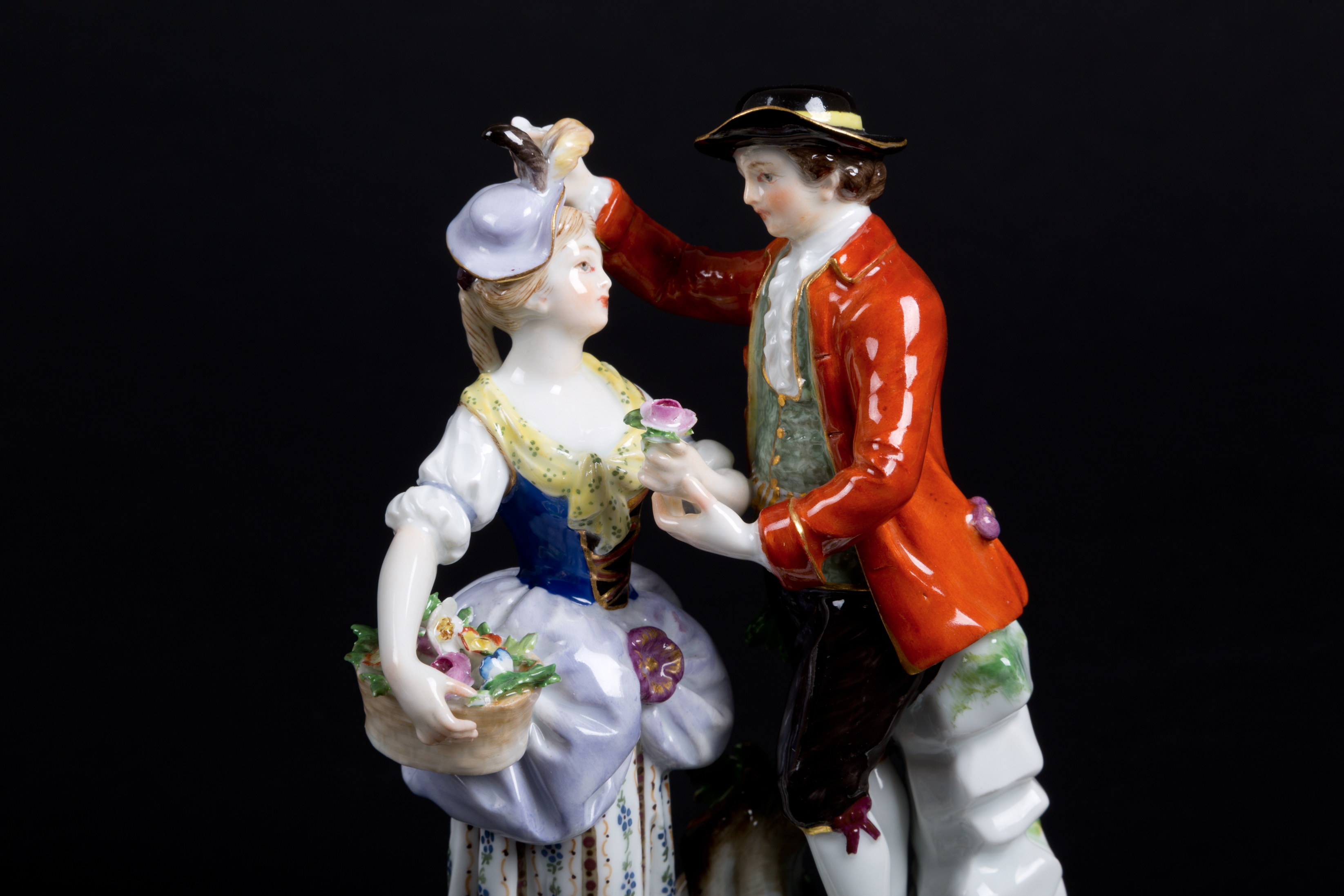 Meissen porcelain figurine. Late 18th-early 19th ce. - Image 2 of 5