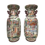 Pair of chinese porcelain vases. Early 20th c.