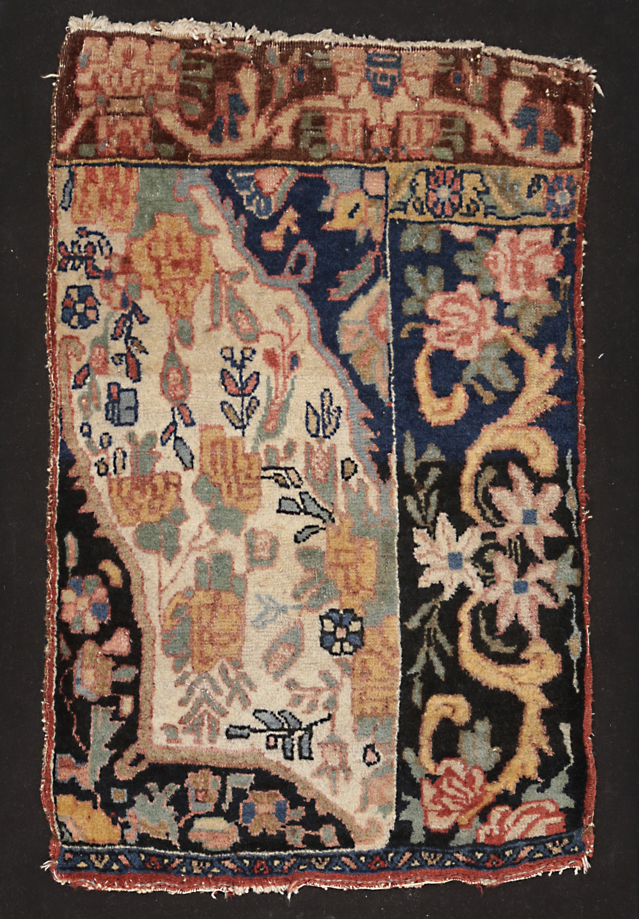 Bidjar Vaghireh wool rug. Persia. About 1900