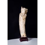 Chinese ivory sculpture. End of 19th century