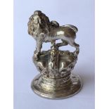 GEORGIAN CAST SILVER LION AND CROWN ENTREE DISH FINIAL 9.