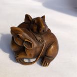 JAPANESE NETSUKE OF TWO RATS