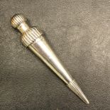 VICTORIAN SILVER CONICAL SCENT BOTTLE WITH SCREW TOP. LONDON 1845. 1.