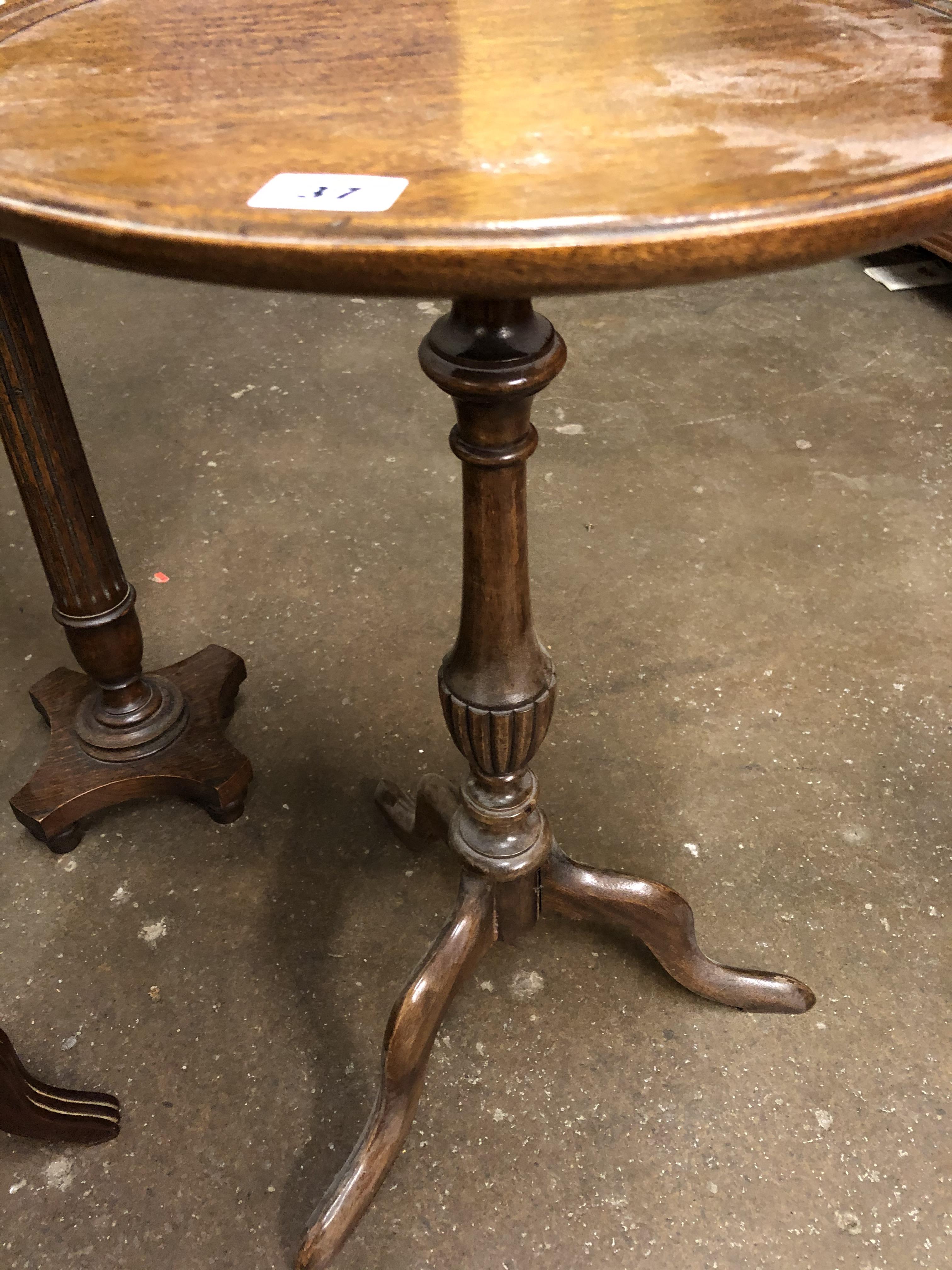 MAHOGANY FLUTED COLUMN CANDLESTAND, - Image 3 of 7