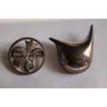 GEORG JENSEN STERLING SILVER STAMPED DENMARK 329 AND AN IVAN TARRANT SILVER BROOCH