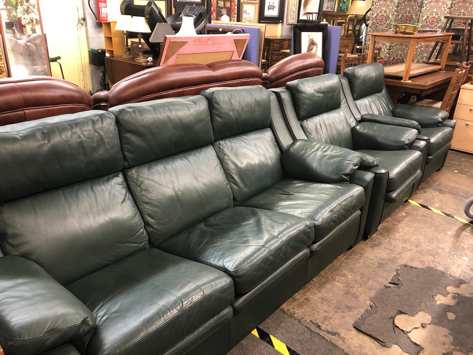 BOTTLE GREEN LEATHER THREE PIECE SUITE - Image 2 of 3