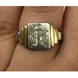 YELLOW METAL SIGNET RING STAMPED 18K SIZE O 7.