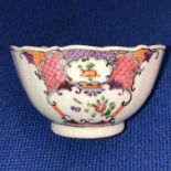 18TH CENTURY CHINESE POLYCHROME TEA BOWL