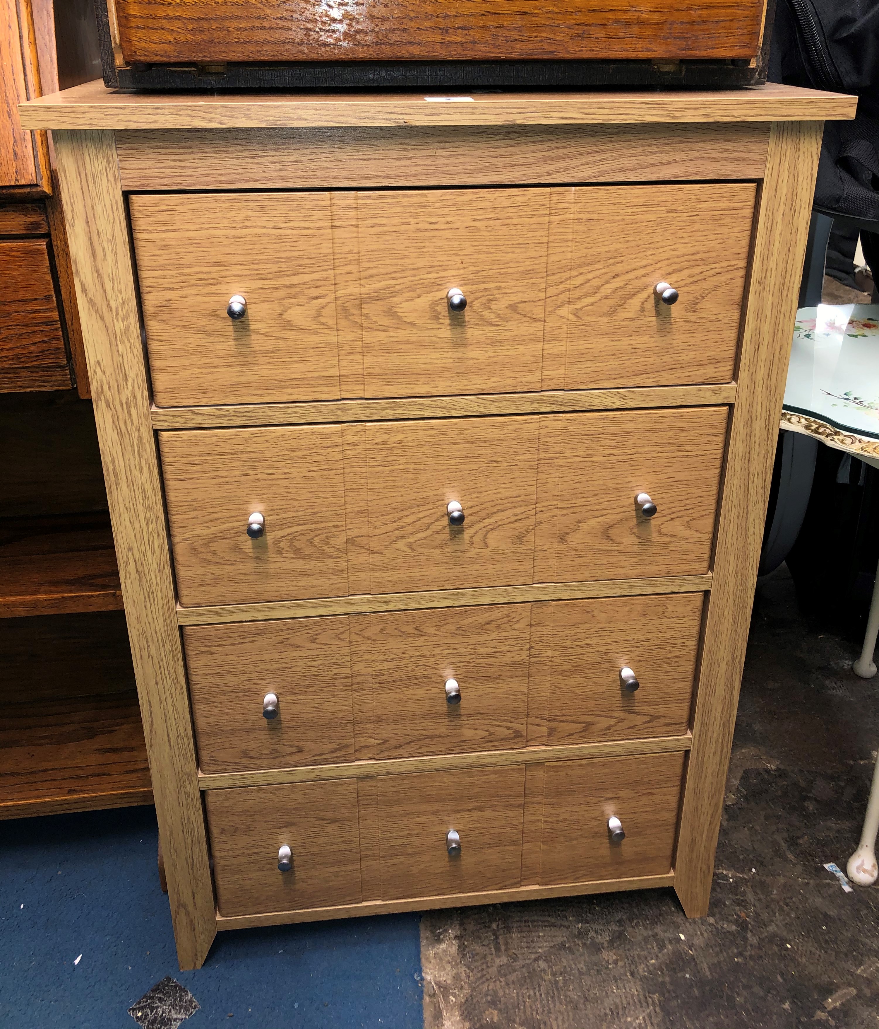 OAK FOUR DRAWER CHEST