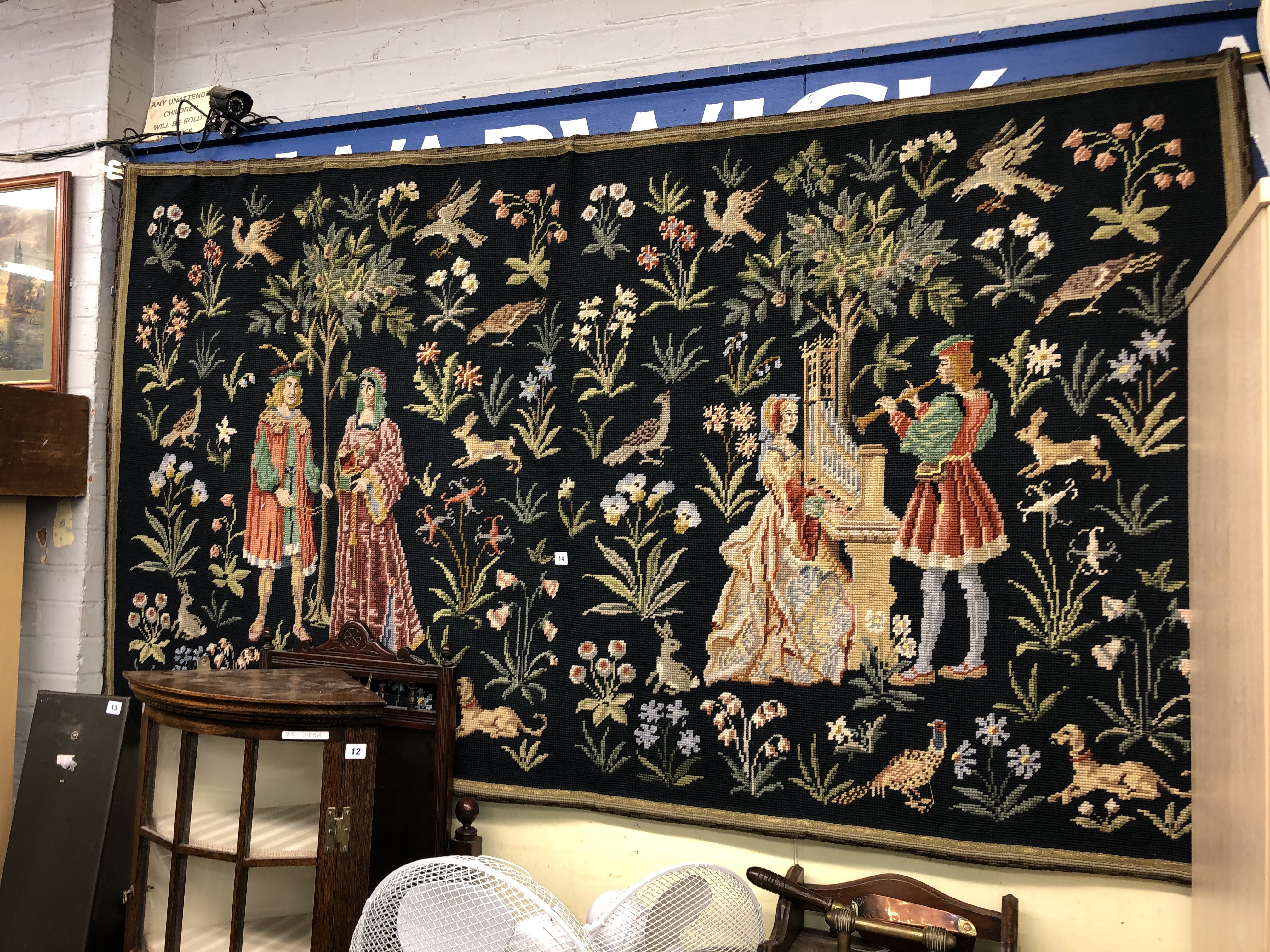 WOOLLEN WALL HANGING OF A 16TH CENTURY SCENE