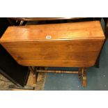 EDWARDIAN WALNUT SUTHERLAND TABLE