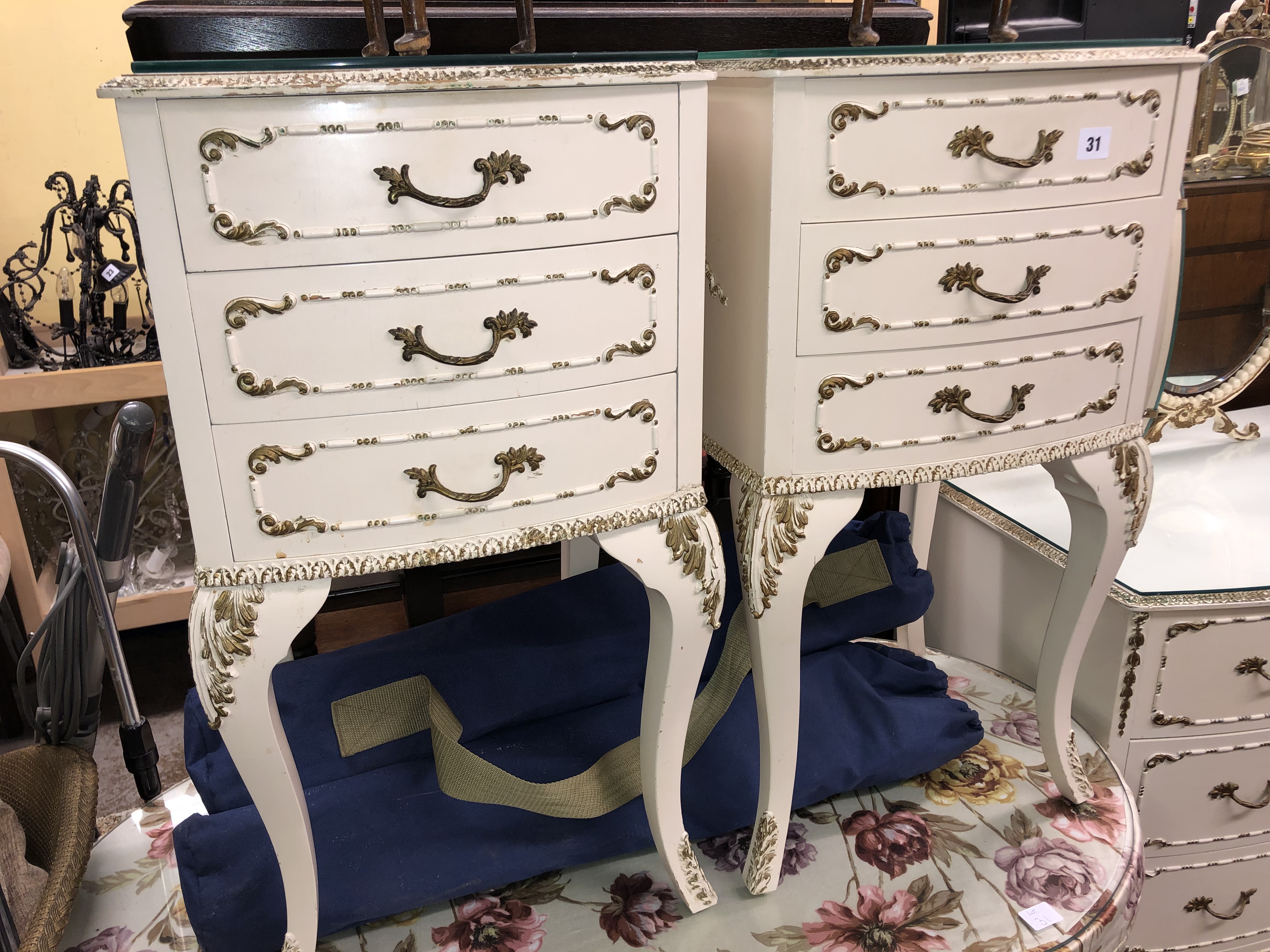 KIDNEY SHAPED DRESSING TABLE AND A PAIR OF CREAM PAINTED THREE DRAWER CHESTS - Image 2 of 3