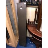 METAL GUN CABINET WITH KEY