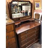 EDWARDIAN MAHOGANY DRESSING TABLE