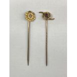 9CT GOLD AND SEED PEARL STICK PIN AND A 9CT ROSE GOLD RUBY CROSS OVER STICK PIN 1.