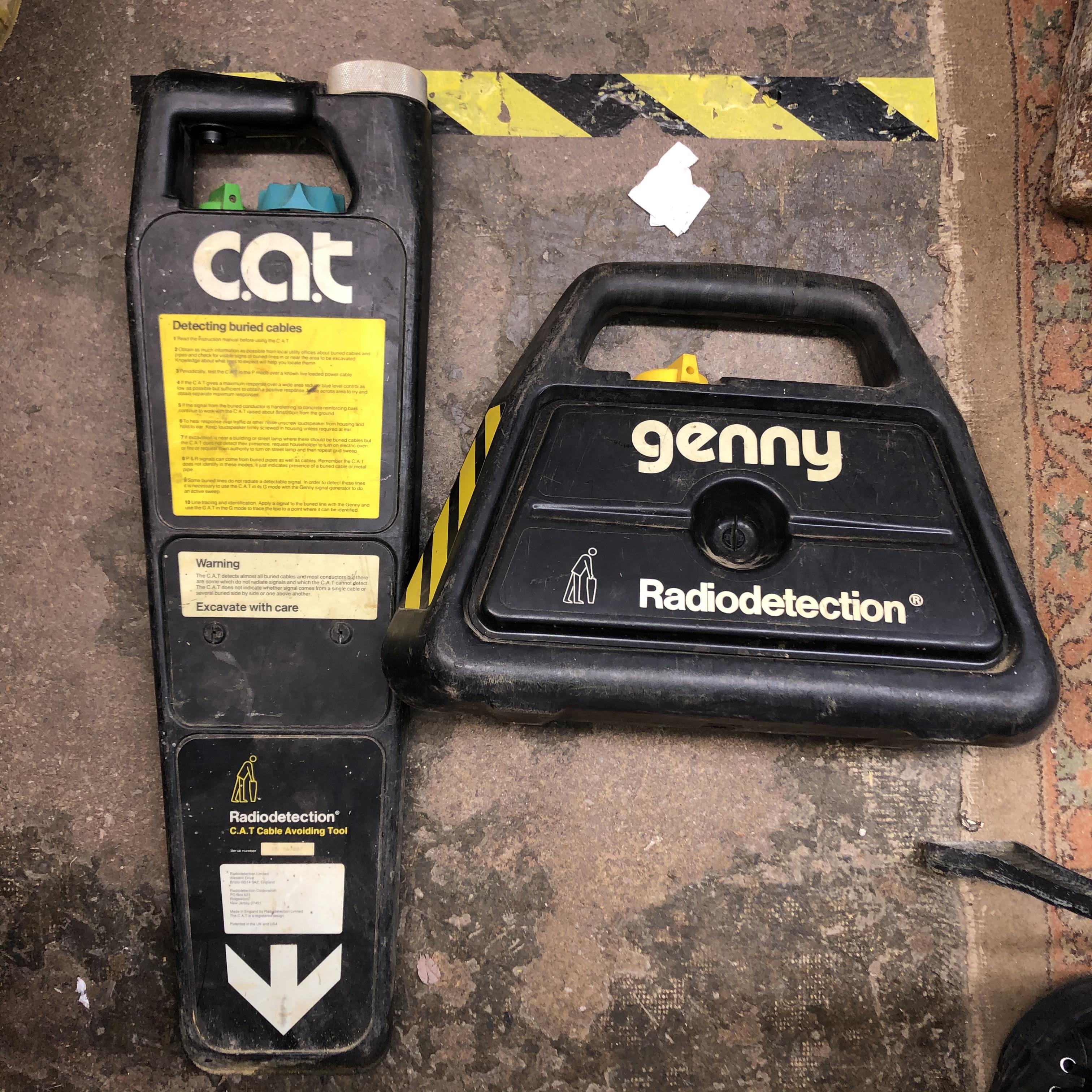 CAT SCAN GENERATOR AND A RADIO DETECTION GENNY KIT