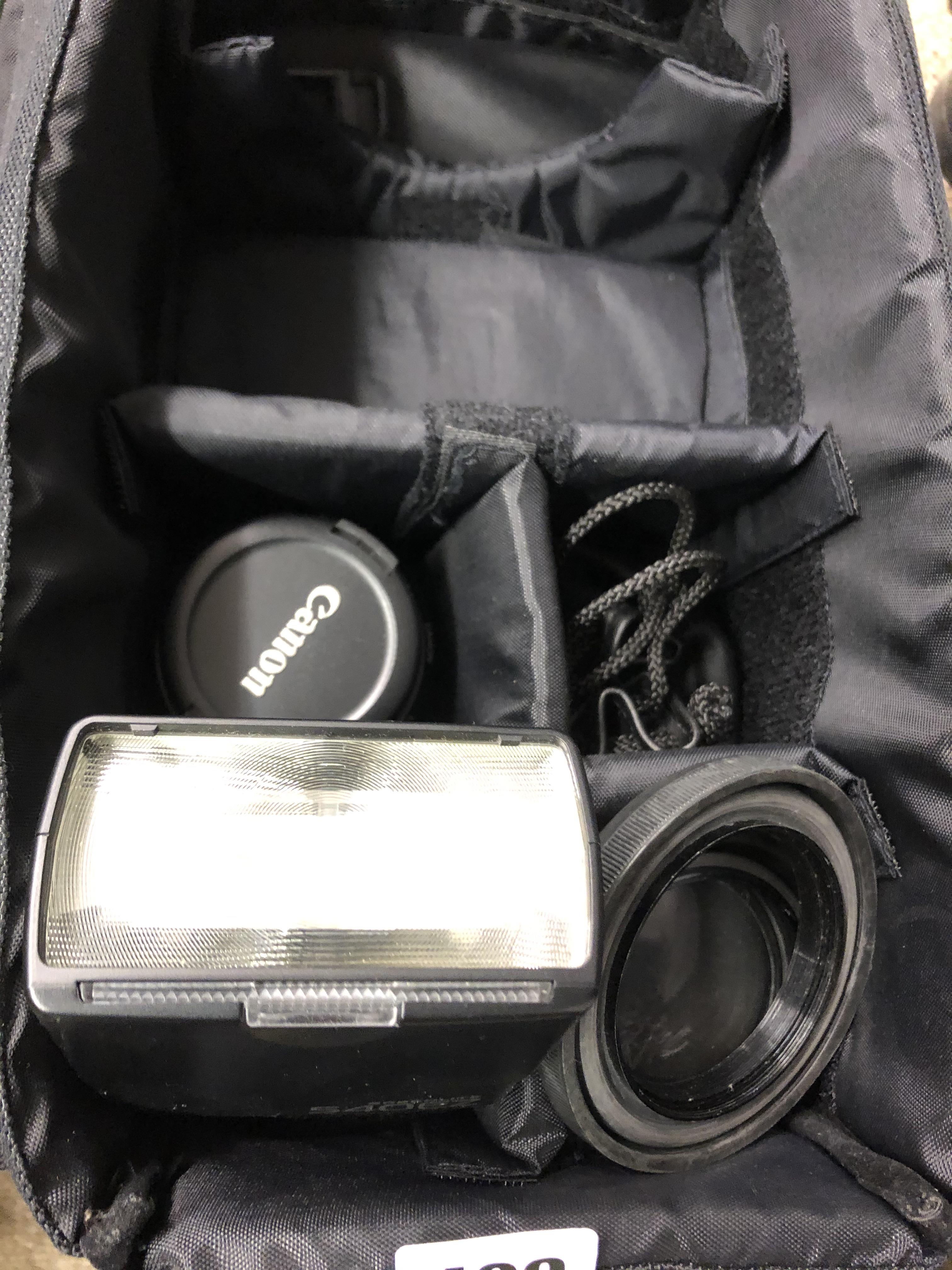 NYLON CARRY CASE WITH CANON EOS500 CAMERA, LENSES, FLASH, FILTERS AND TRIPOD. - Image 3 of 4