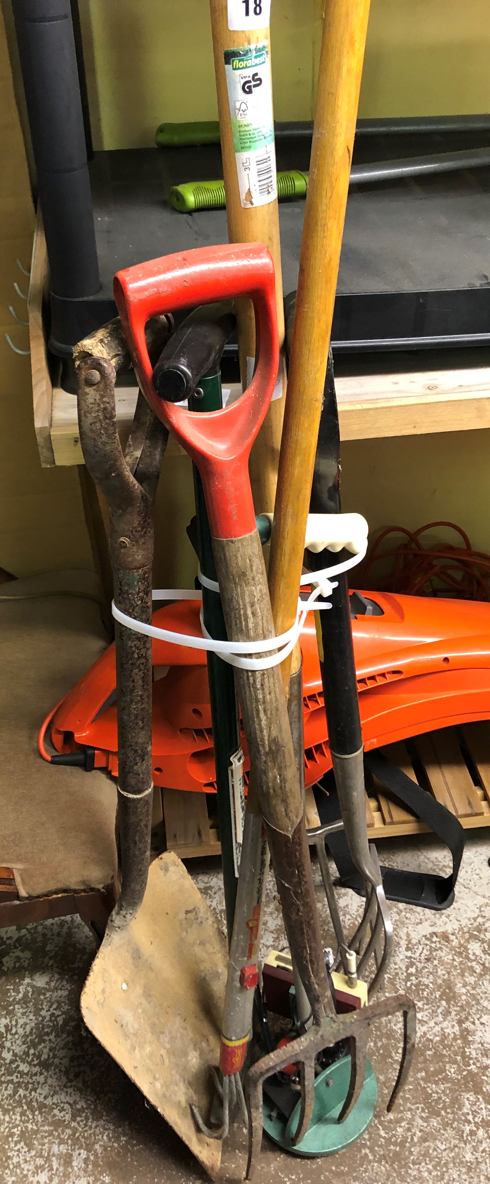 TWO FOLDING CANVAS CHAIRS AND SELECTION OF GARDEN TOOLS