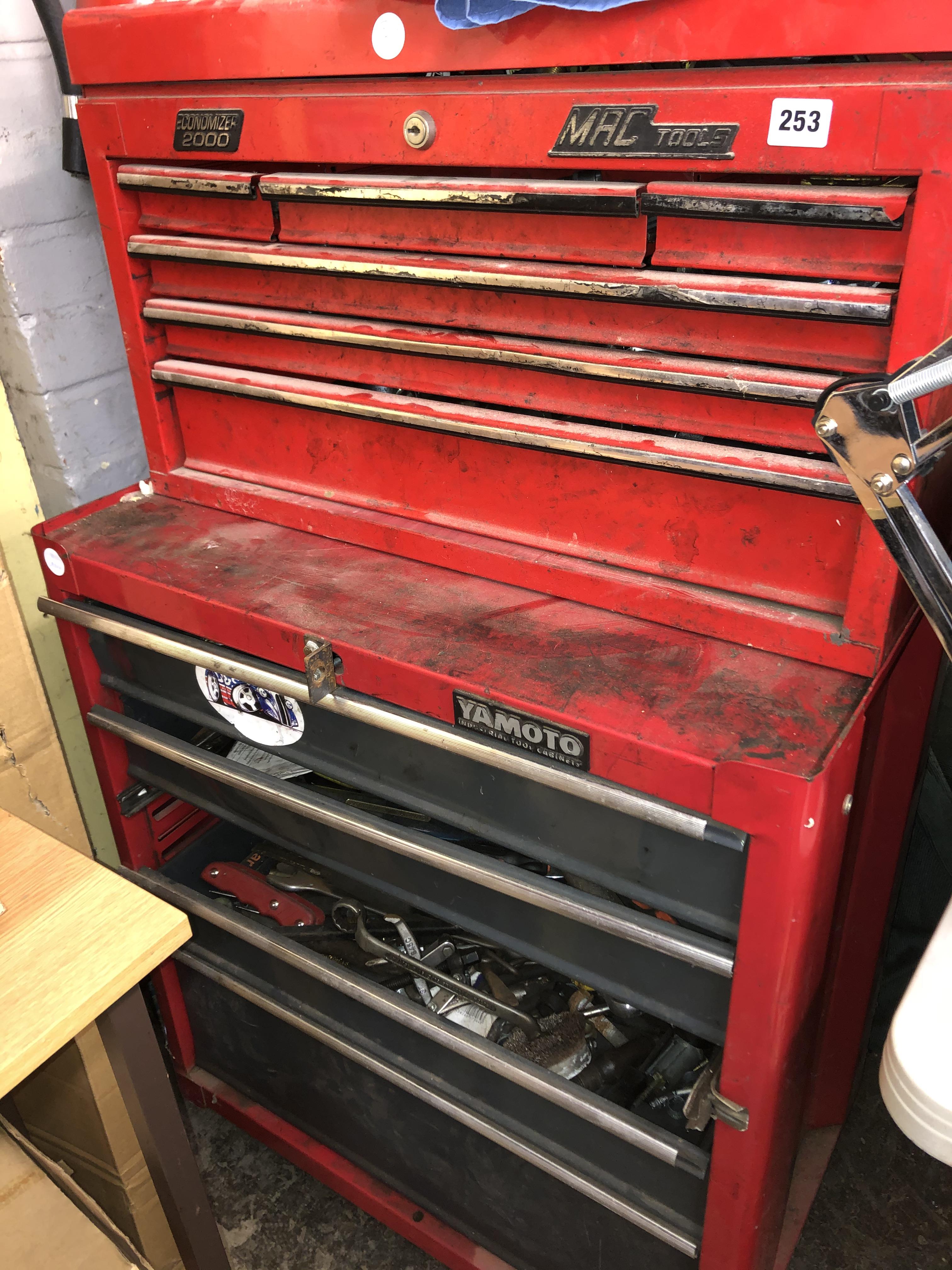 RED MAC TOOLS MECHANICS MOBILE CABINET CONTAINING ASSORTED TOOLS, RING SPANNERS, WRENCHES,