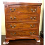 REPRODUCTION YEWOOD MINIATURE BATCHELOR CHEST OF FOUR DRAWERS