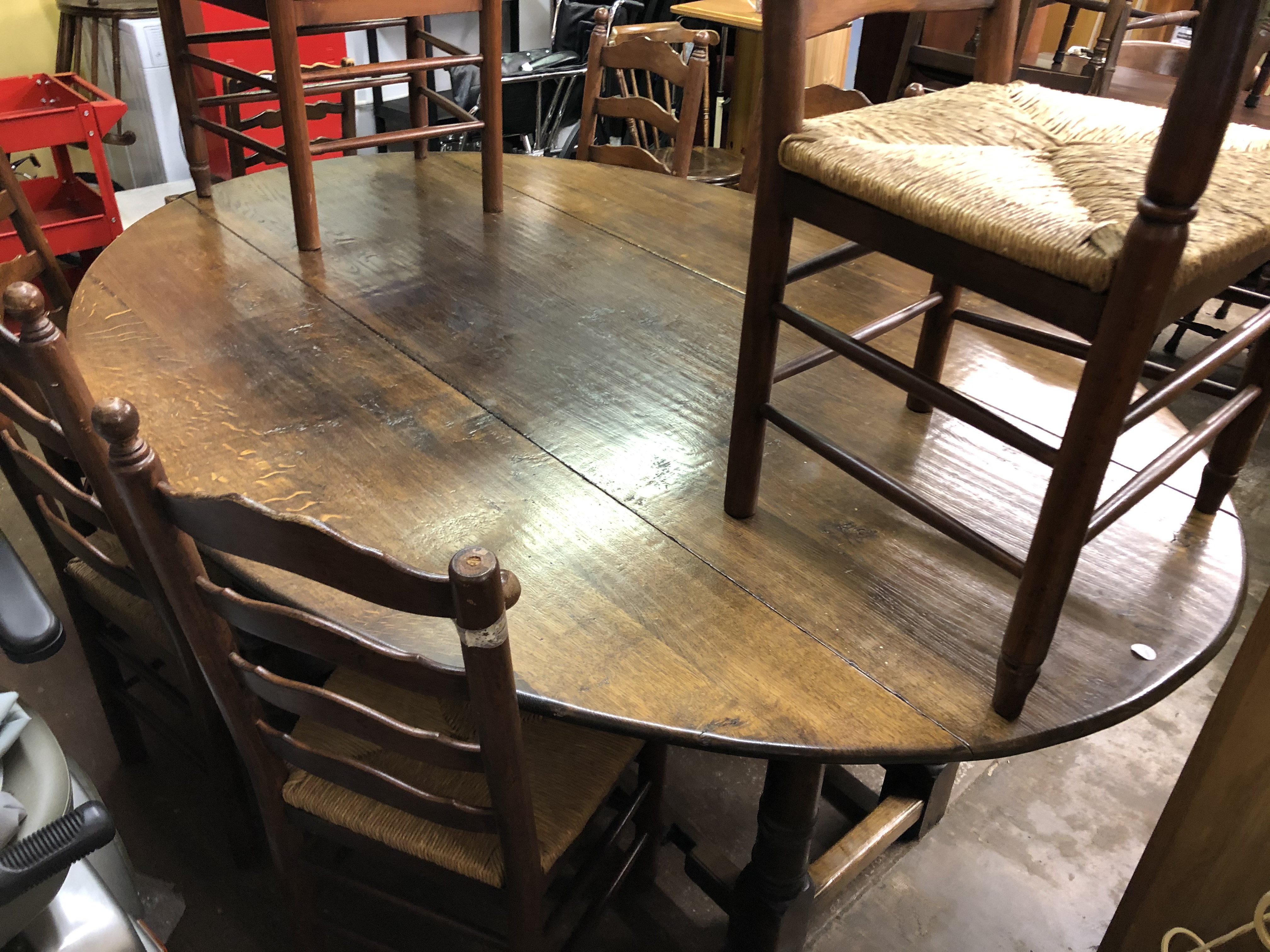 GOOD QUALITY 18TH CENTURY STYLE OAK GATELEG WAKE TABLE WITH EIGHT LANCASHIRE STYLE LADDER BACK - Image 3 of 11