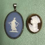 9CT GOLD MOUNTED OVAL CAMEO AND A SILVER MOUNTED WEDGWOOD JASPER CAMEO
