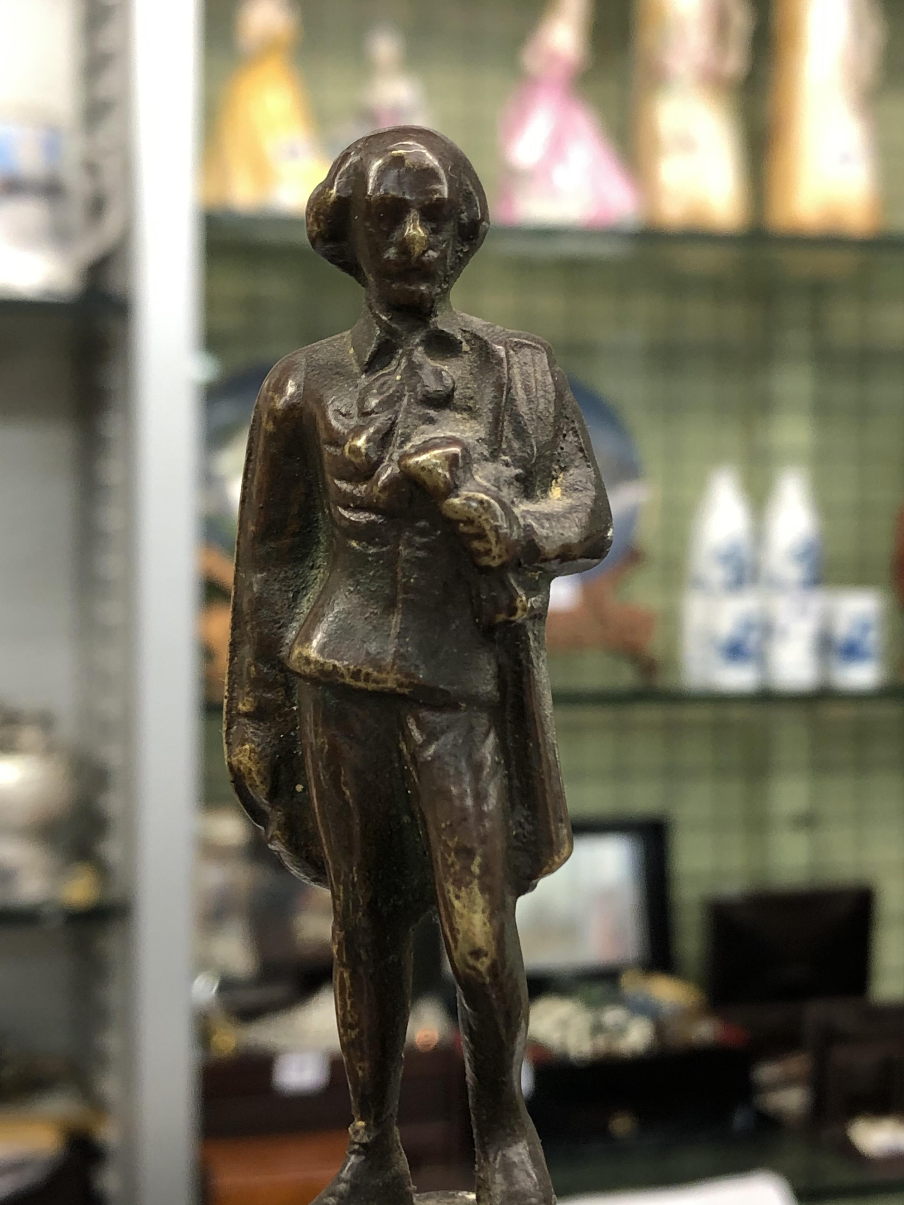 SHAKESPEARE FIGURAL BELL - Image 2 of 3