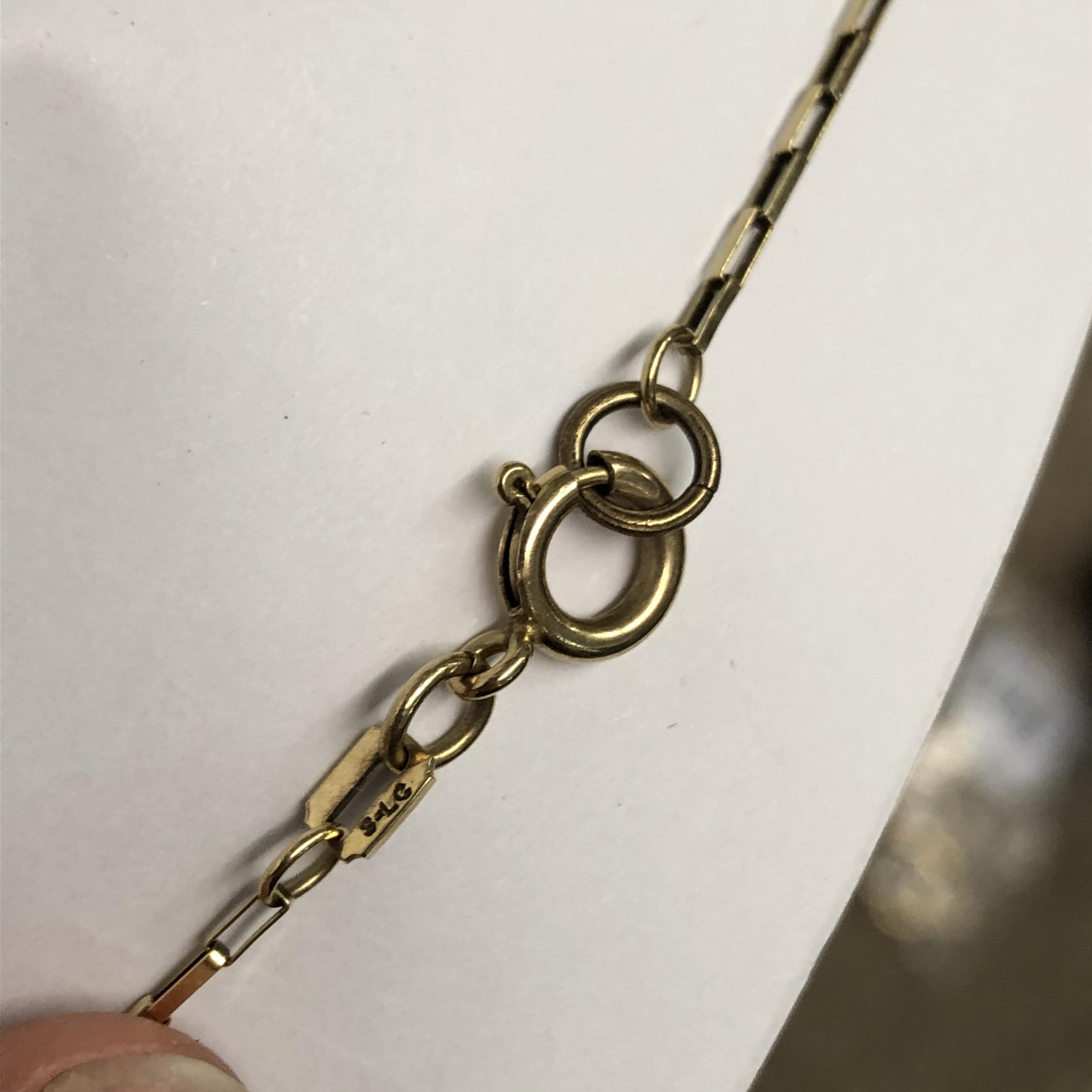 9CT GOLD BOX LINK CHAIN WITH LEAPING DOLPHIN PENDANT 4. - Image 6 of 6